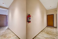 Super Townhouse IT Chennai Formerly Radha Jayam Residency