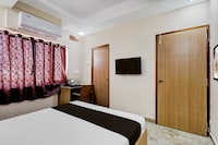 Super Townhouse IT Chennai Formerly Radha Jayam Residency