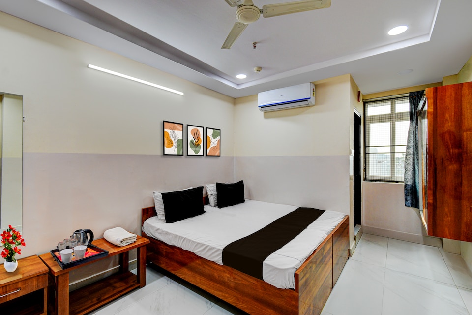 Super Hotel O Mancherial Bus Terminal Formerly Sneha Inn, Nizamabad city, Nizamabad