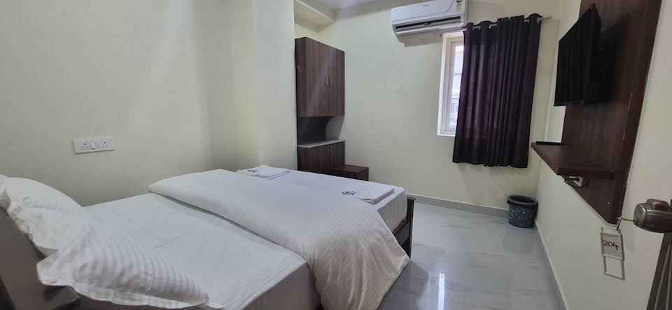 Hotel O Caspian Inn, Kondapur, Hyderabad