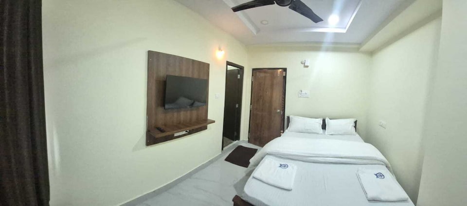 Hotel O Caspian Inn, Kondapur, Hyderabad