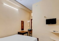 Collection O Gummidipundi Bus Terminal Chennai Formerly Dass Residency