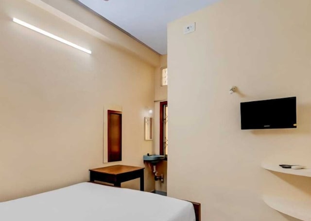 Hotel O Madipakkam Lakeview Chennai Formerly Ganesh Mahal