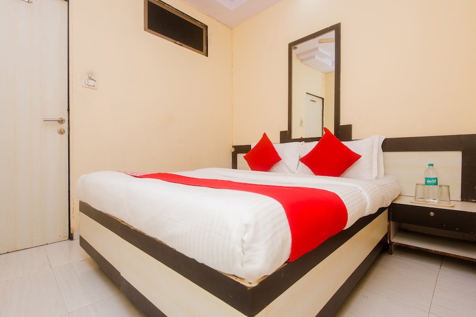 OYO 13469 Hotel Bilal Residency, Mumbai International Airport, Mumbai