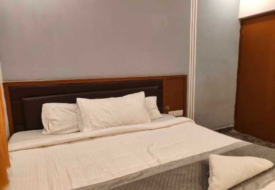 Hotel O Nanmangalam Forestview Chennai Formerly Dap Apartment, OMR Chennai, Chennai