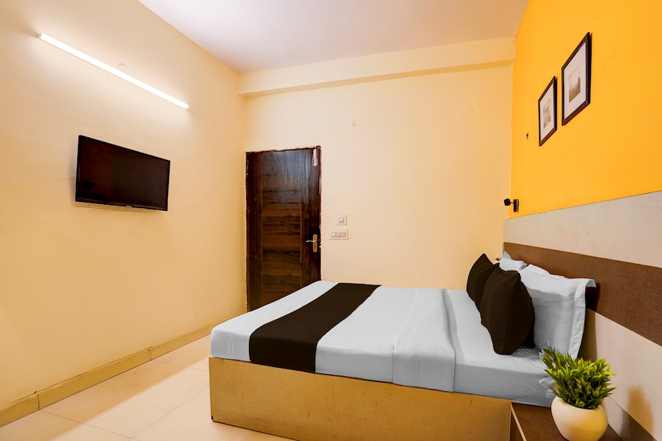 Hotel O Royal Discovery, Okhla Jasola Delhi, Delhi