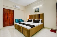 Hotel O S Town Guest House 