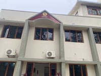 Hotel O S Town Guest House 