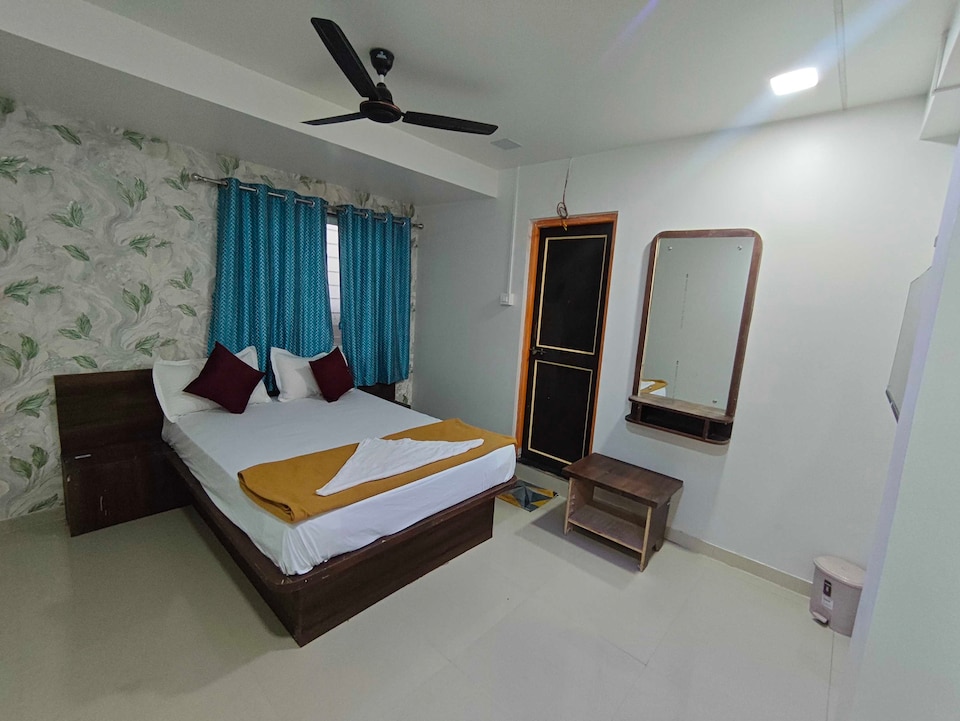Hotel O Royal Lodge, Katraj Khed Shivapur Pune, Pune