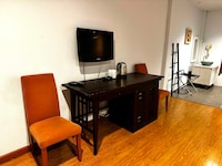 Bangkok Natural Resort and Spa by Dancenter