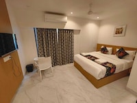 Townhouse Inorbit Mall Mumbai Formerly Stayzi Inn