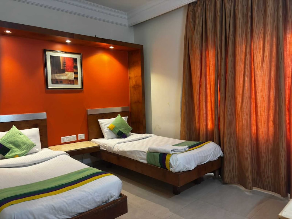 POP 84209K Ya Inn And Suites, Cox Town Bangalore, Bangalore