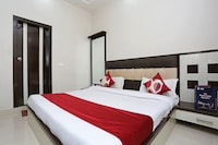 Hotel O KN Plaza