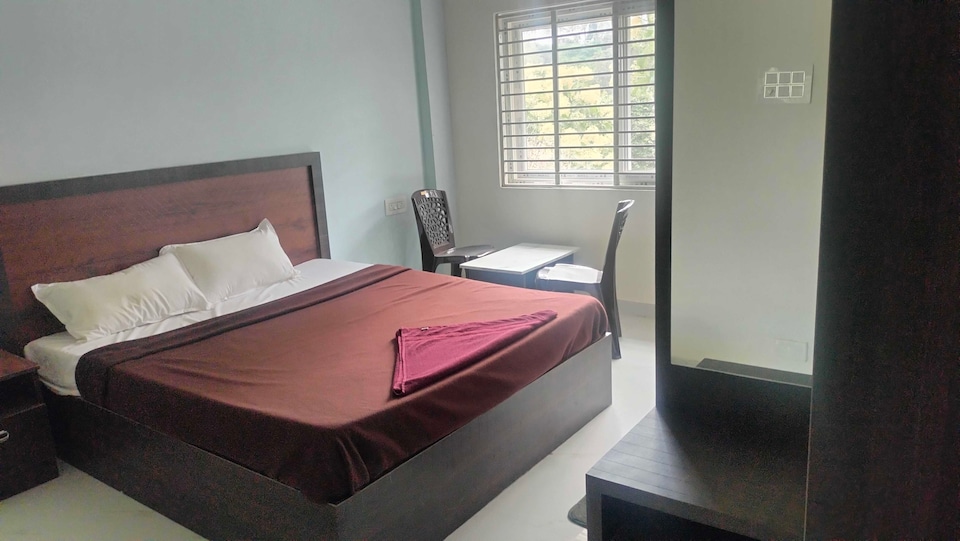 Hotel O Nimishamba Residency , Mysore Outer, Mysore