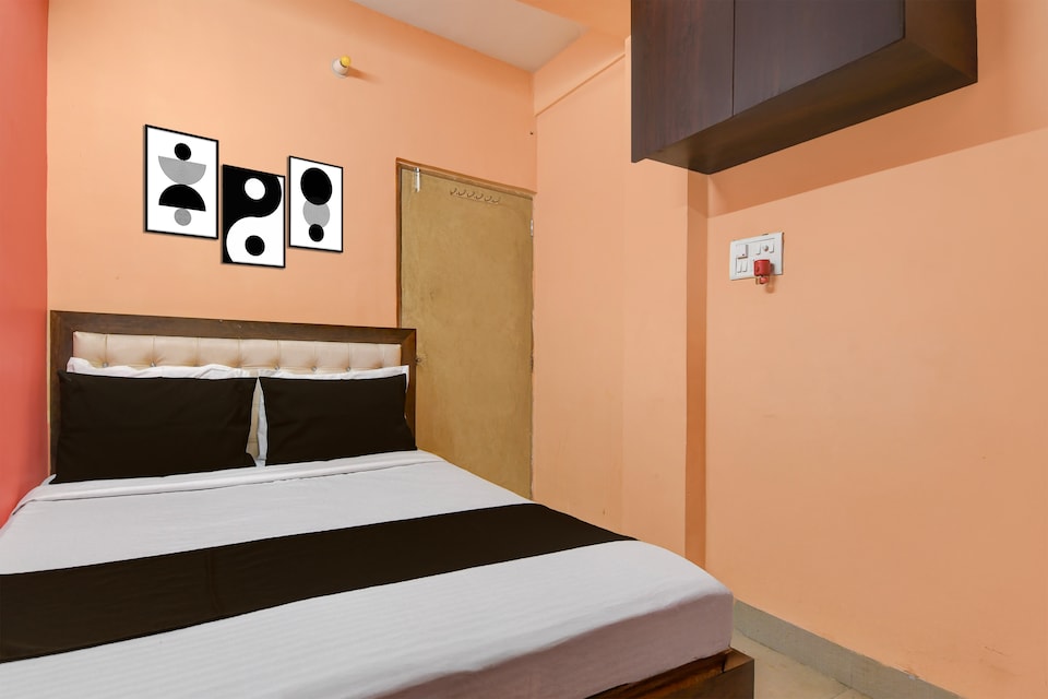 Hotel O Santoshpur Lakeview Formerly Bellavita Guest House, Ruby Hospital Kolkata, Kolkata
