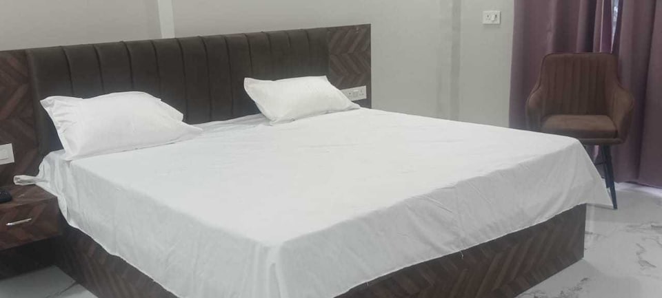 Hotel O Baba Dhaba Restaurant & Hotel , Rambagh Allahabad, Prayagraj