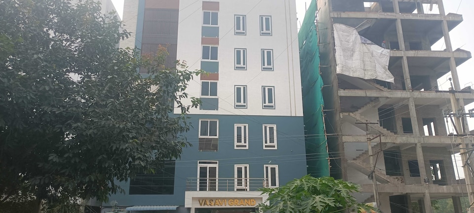 Hotel O VASAVI GRAND , Tirumala Bypass Road, Tirupati