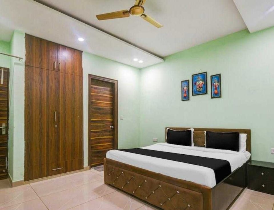 Hotel O Royal Urban Residency, Old Gurgaon, Gurgaon