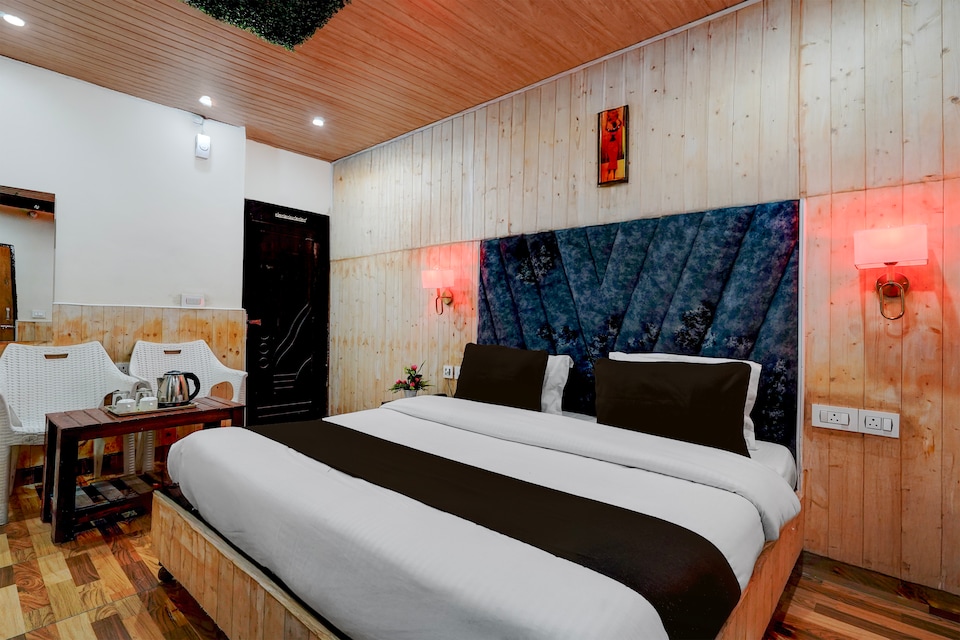 Hotel O Saffron Castle, Barlowganj, Mussoorie