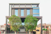 Capital O Hotel Moments Near Phoenix United Lucknow