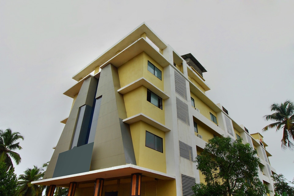 Collection O 13489 Garuda Comforts, Bendoorwell Mangalore-II, Mangalore