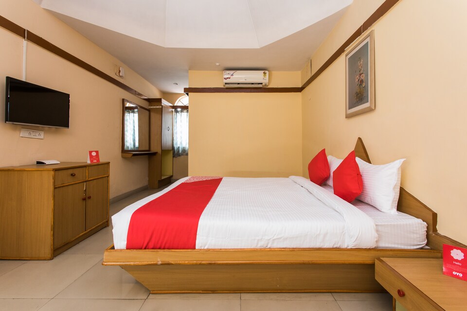 OYO 13496 Hotel Royal park, Rau, Indore