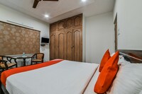 OYO Infinity Service Apartments Near Shilparamam