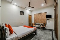 OYO Infinity Service Apartments Near Shilparamam