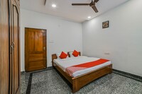 OYO Infinity Service Apartments Near Shilparamam