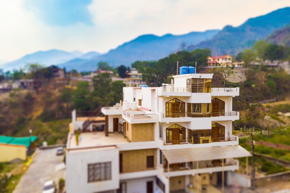OYO 13499 Home 2BHK Simran Villa DIT, Dehradun Railway Station, Dehradun