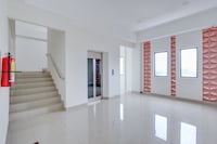 Townhouse Oak near The Park Mall Solo formerly D’Nawasena Guest House