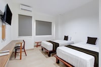 Townhouse Oak near The Park Mall Solo formerly D’Nawasena Guest House