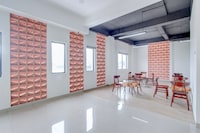 Townhouse Oak near The Park Mall Solo formerly D’Nawasena Guest House