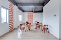 Townhouse Oak near The Park Mall Solo formerly D’Nawasena Guest House