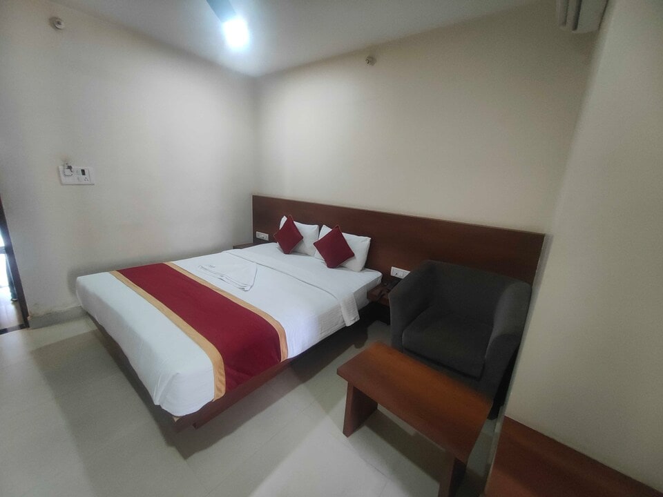 Hotel O Acharya Institute Of Technology Formerly Tachoma House, Peenya Bangalore, Bangalore