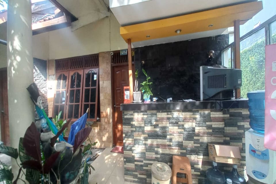 OYO 95106 A Homestay Syariah, Solo, Solo