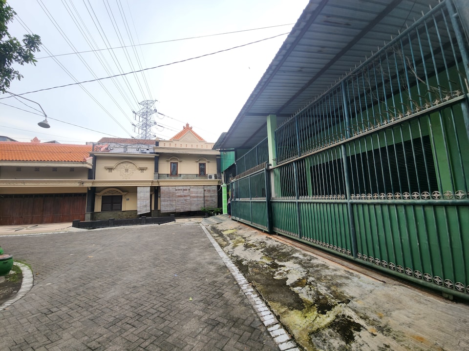 OYO 95107 Green Homestay Near Ubaya, Tenggilis Mejoyo, Surabaya
