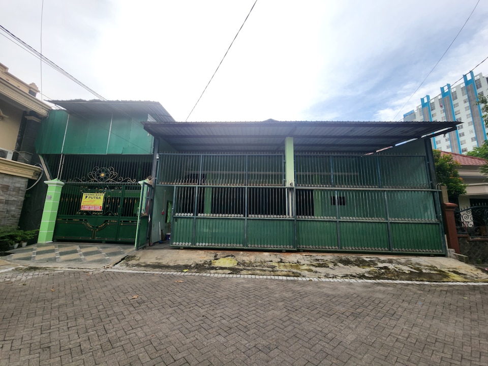 OYO 95107 Green Homestay Near Ubaya, Tenggilis Mejoyo, Surabaya