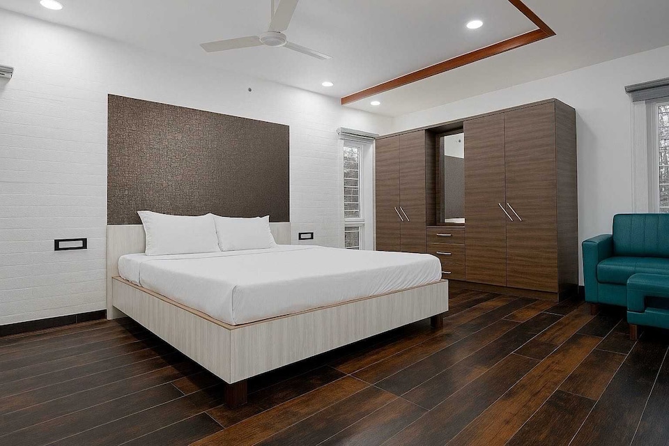 DanCenter Gannavaram Suites Vijaywada, Governorpet Vijayawada, Vijayawada