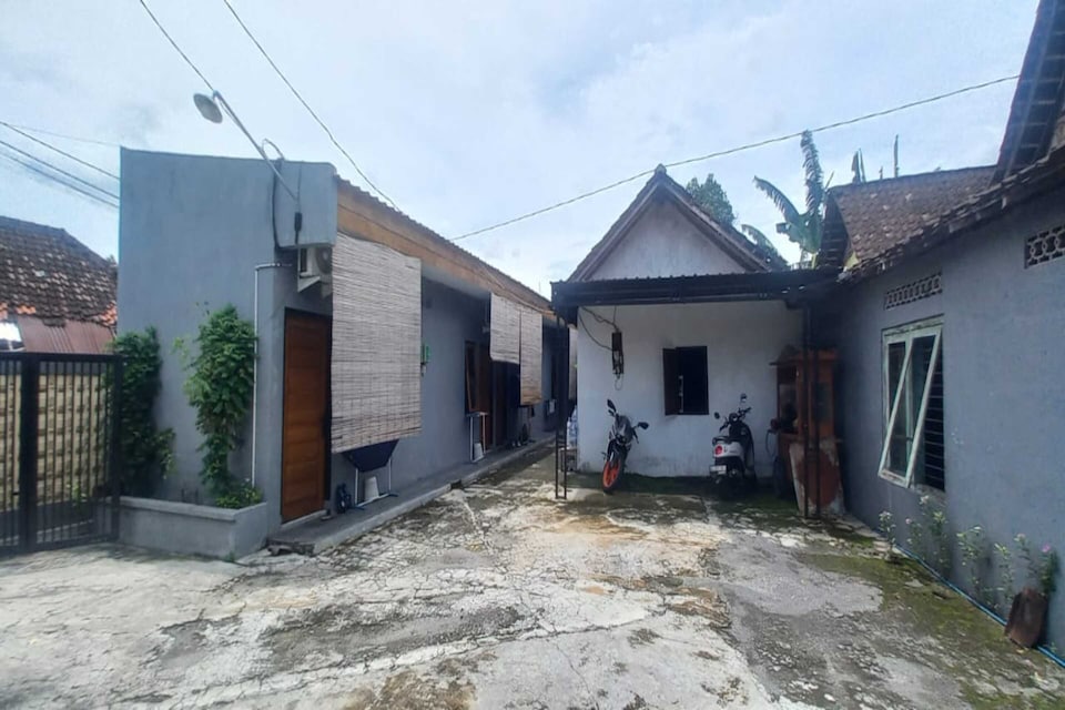 OYO 95109 Eksis Homestay Syariah, Solo, Solo
