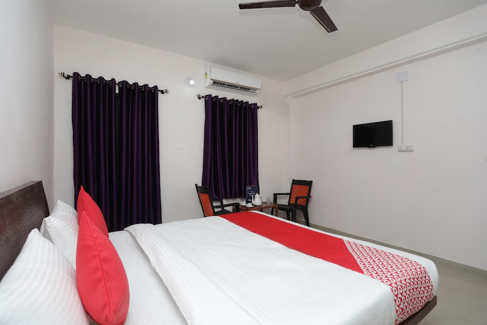 OYO Usha Residdency, Railway Station Bhubneshwar, Bhubaneswar