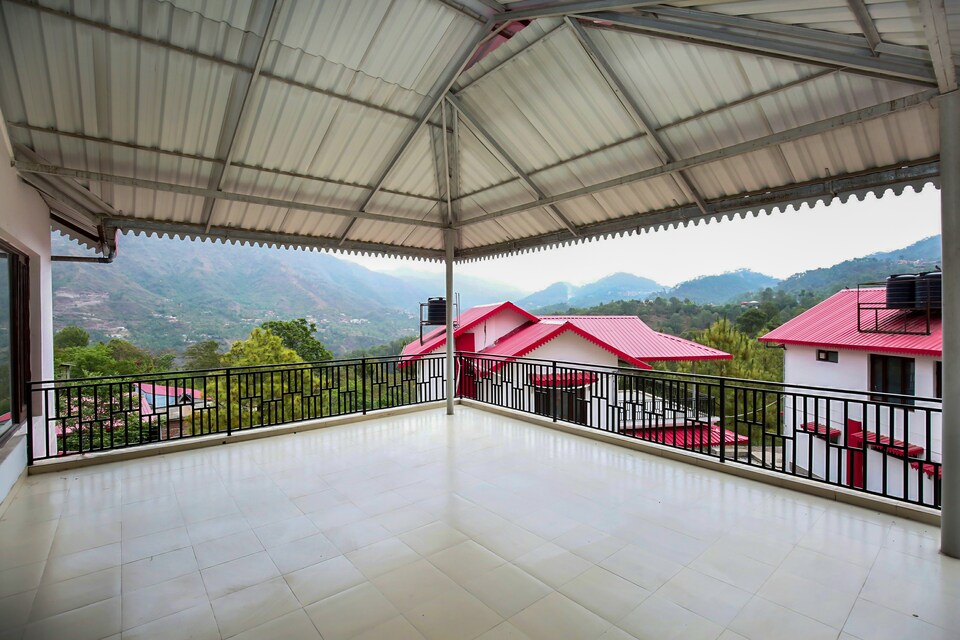 OYO Home 13529 Exotic 3BHK, Kasauli, Kasauli