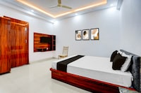 HOTEL O NILKANTH 