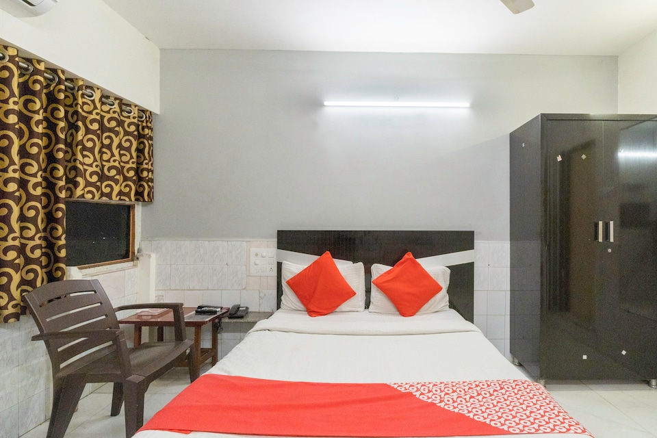 OYO 13535 Aakash, Navrangpura Ahmedabad, Ahmedabad