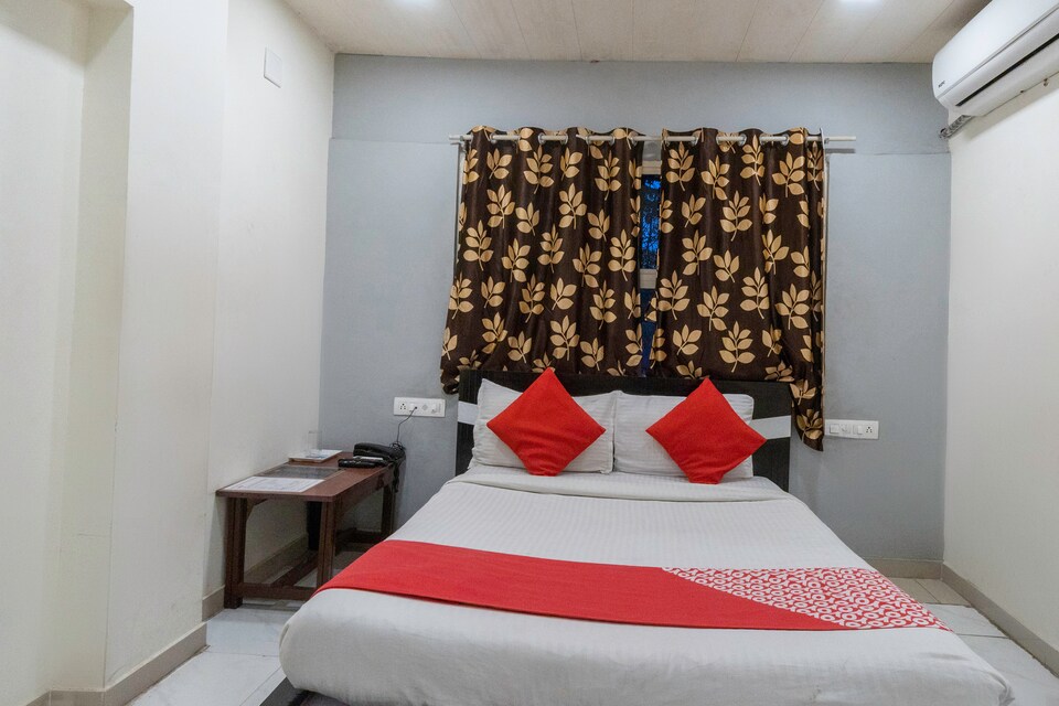 OYO 13535 Aakash, Navrangpura Ahmedabad, Ahmedabad