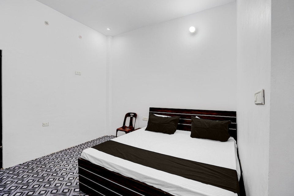 SPOT ON Hotel Blue Rain, Vikas Nagar Lucknow, Lucknow