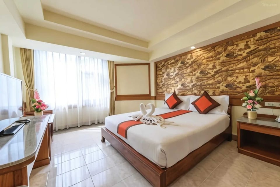 Boutique Paradise Hotel by Clubhouse, Pattaya Beach P0, Pattaya