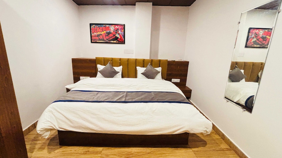 Hotel O YU Hotel, Fazal Ganj Kanpur, Kanpur