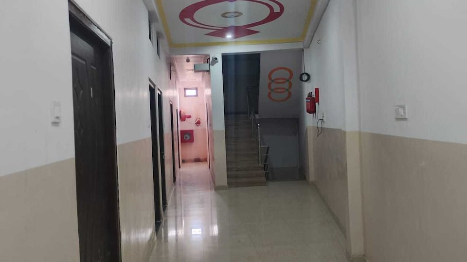 SPOT ON RR HOTEL & RESTAURANT, Azamgarh, Azamgarh