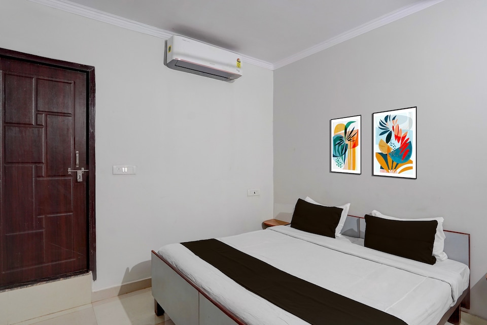 Hotel O Lucknow City Centre Formerly Rameshwaram Palace, Vikas Nagar Lucknow, Lucknow